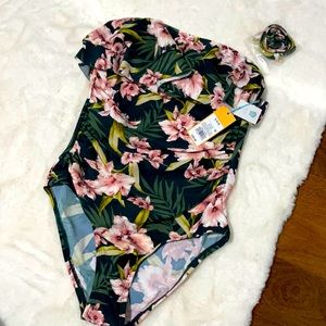 High coverage One Piece Swim Suit